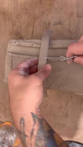 Custom, easy, and consistant handles.

I kept explaining this to people and getting the same blank stare, so I figured I’d just make a video.

It’s literally just wire. Make your own shape, make it whatever size you want, and stop paying for a ugly drag handle tools. 

For when you don’t want to pull handles by hand.

Any other ideas for handles?

#pottery #potteryhowto #potterytools #handlepulling #ceramictools